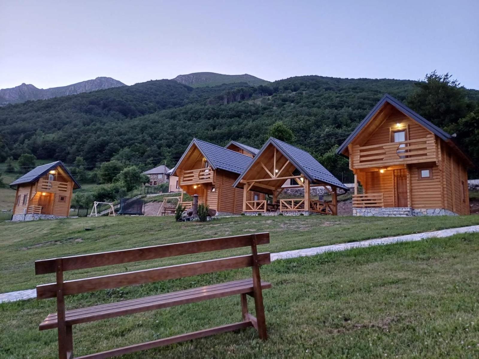 Soulrest Ekoresort - Mehov Konak Gusinje Buitenkant foto