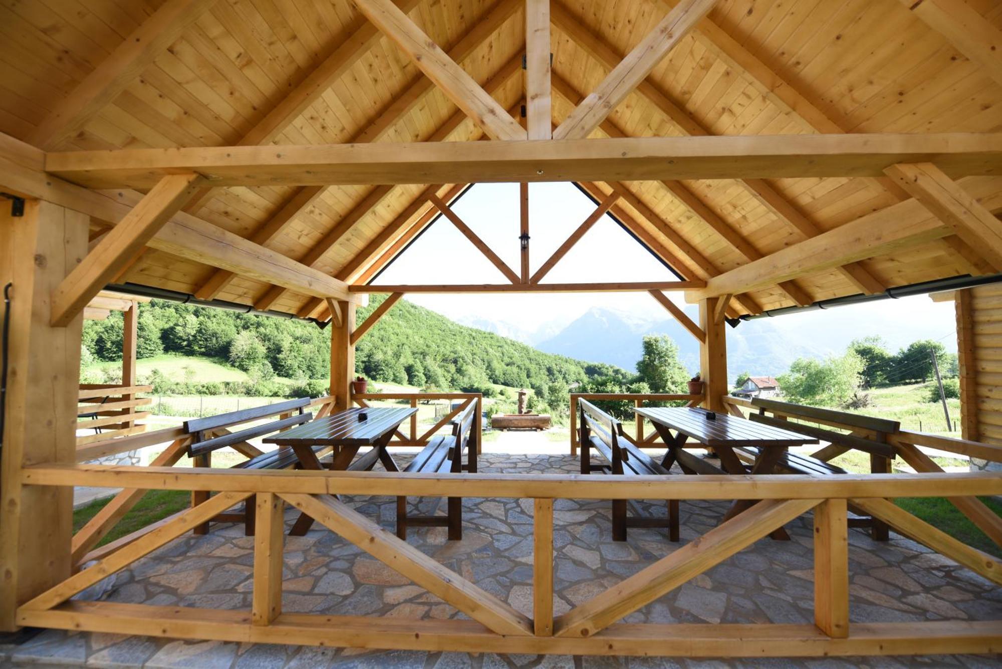 Soulrest Ekoresort - Mehov Konak Gusinje Buitenkant foto