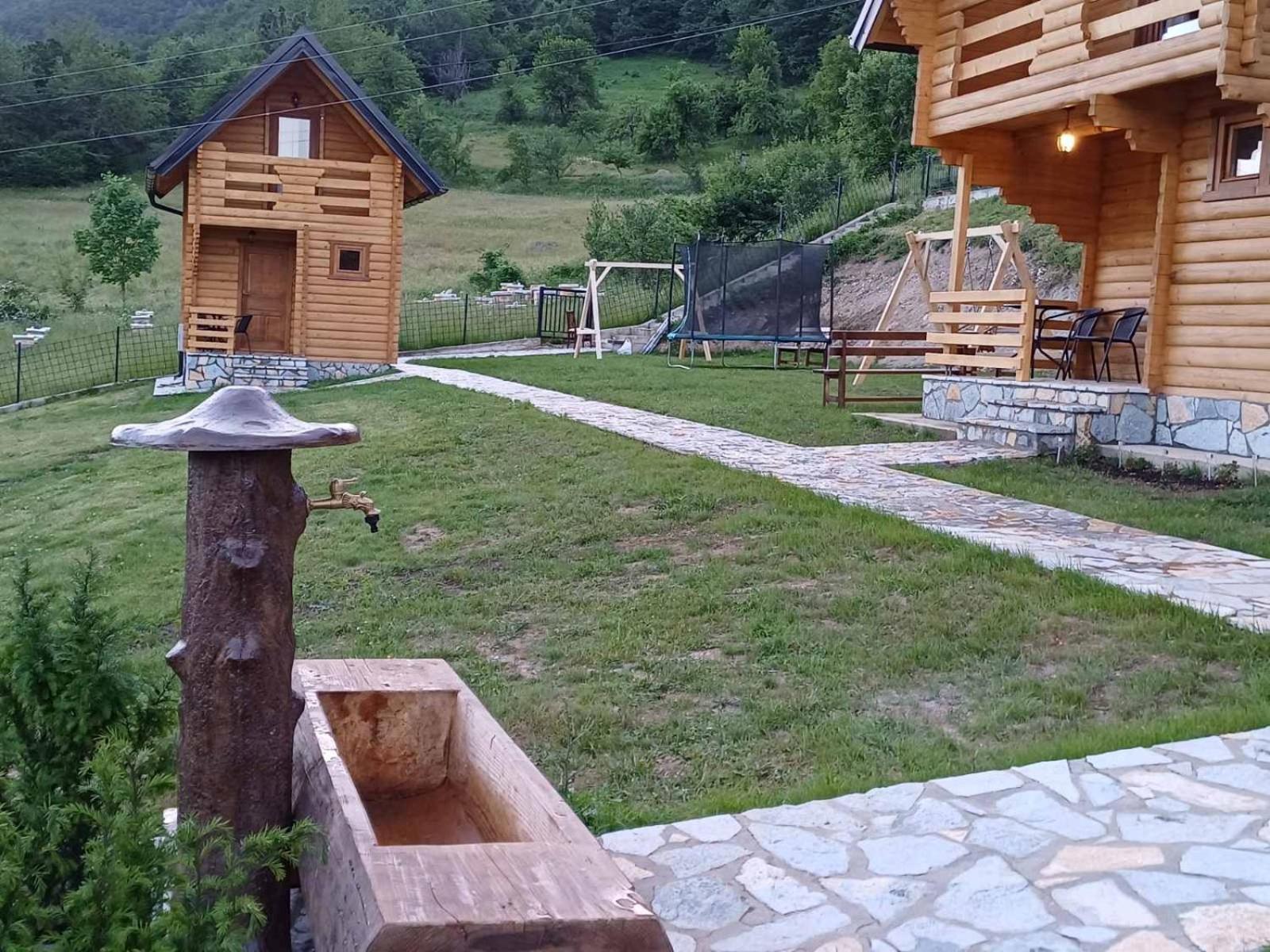 Soulrest Ekoresort - Mehov Konak Gusinje Buitenkant foto